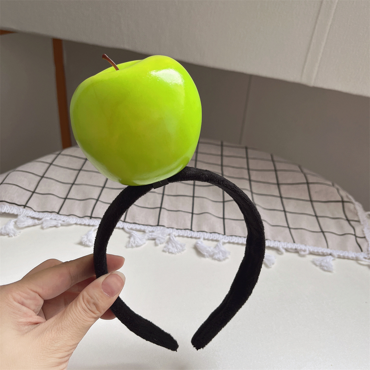 Picture of Haiyue Jewelry Three-dimensional Vegetable Hairband Creative Original Personality Funny Radish Pepper Eggplant Green Vegetable Headband Women's Hair