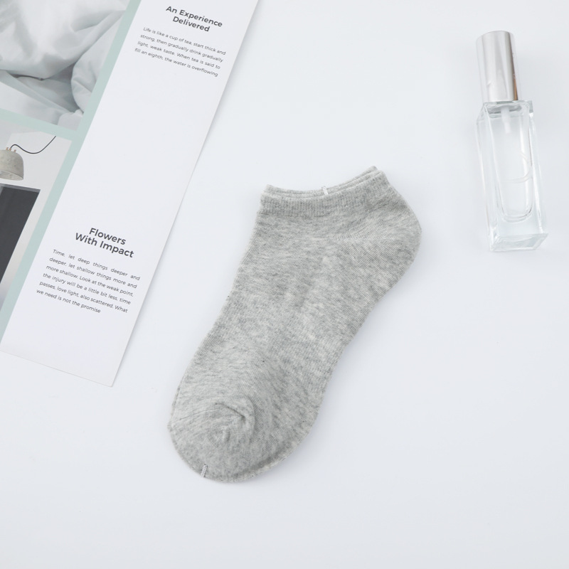 Picture of Socks New Wholesale Solid Color Mid-Calf Socks High Elastic Sports Socks Thickened Towel Bottom Black and White Men's Socks Zhuji Socks