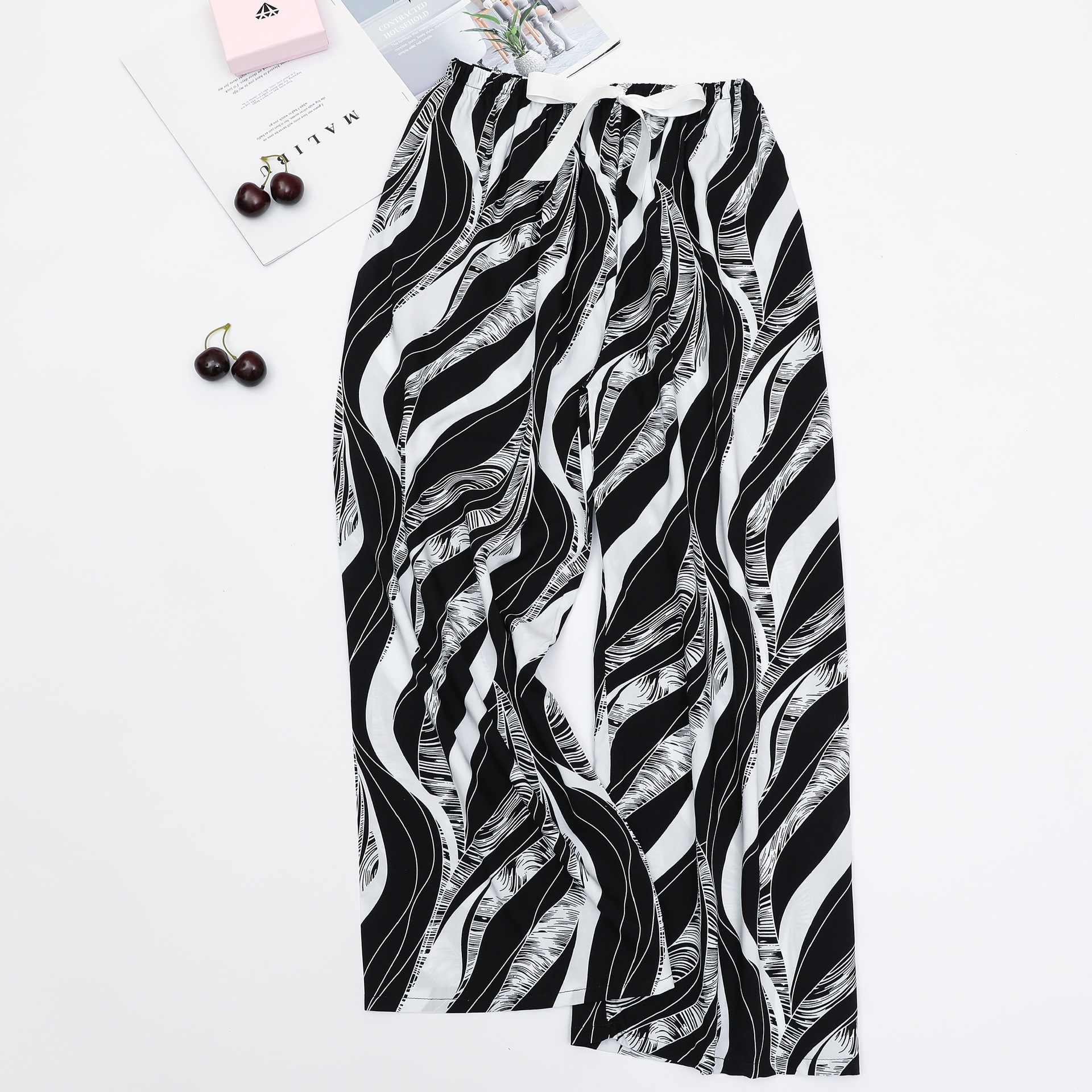 Picture of Cotton Silk Pajama Pants Women's Summer Thin Black and White Cartoon Style Wide Leg Pants Large Size Loose Outer Wearing Foreign Trade Beach Pants