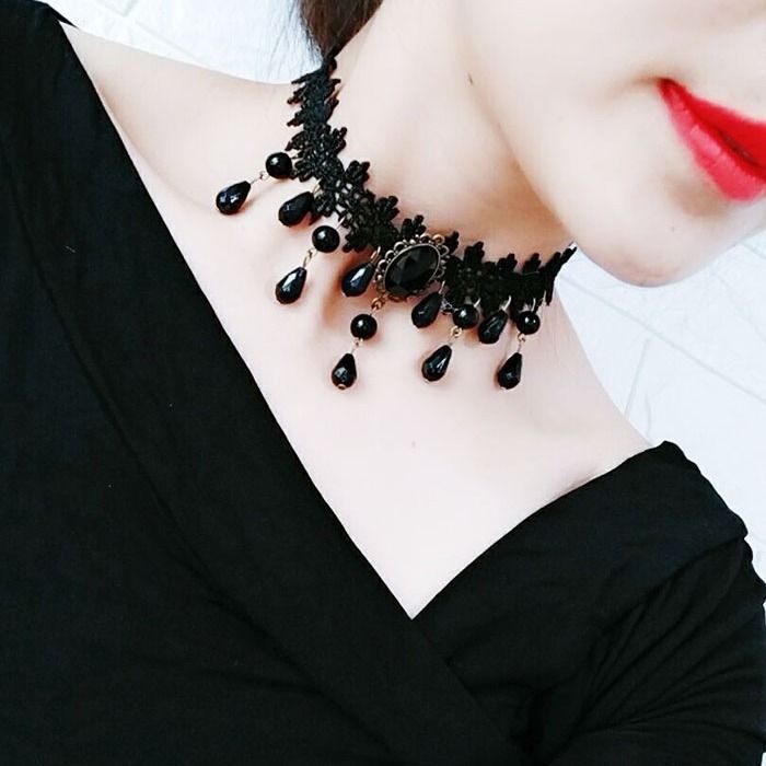 Picture of Cross Border Accessories Women's Neck Strap Court Gothic Spice Girl Neck Chain Lace Necklace Choker Clavicle Chain Collar Collar Vintage