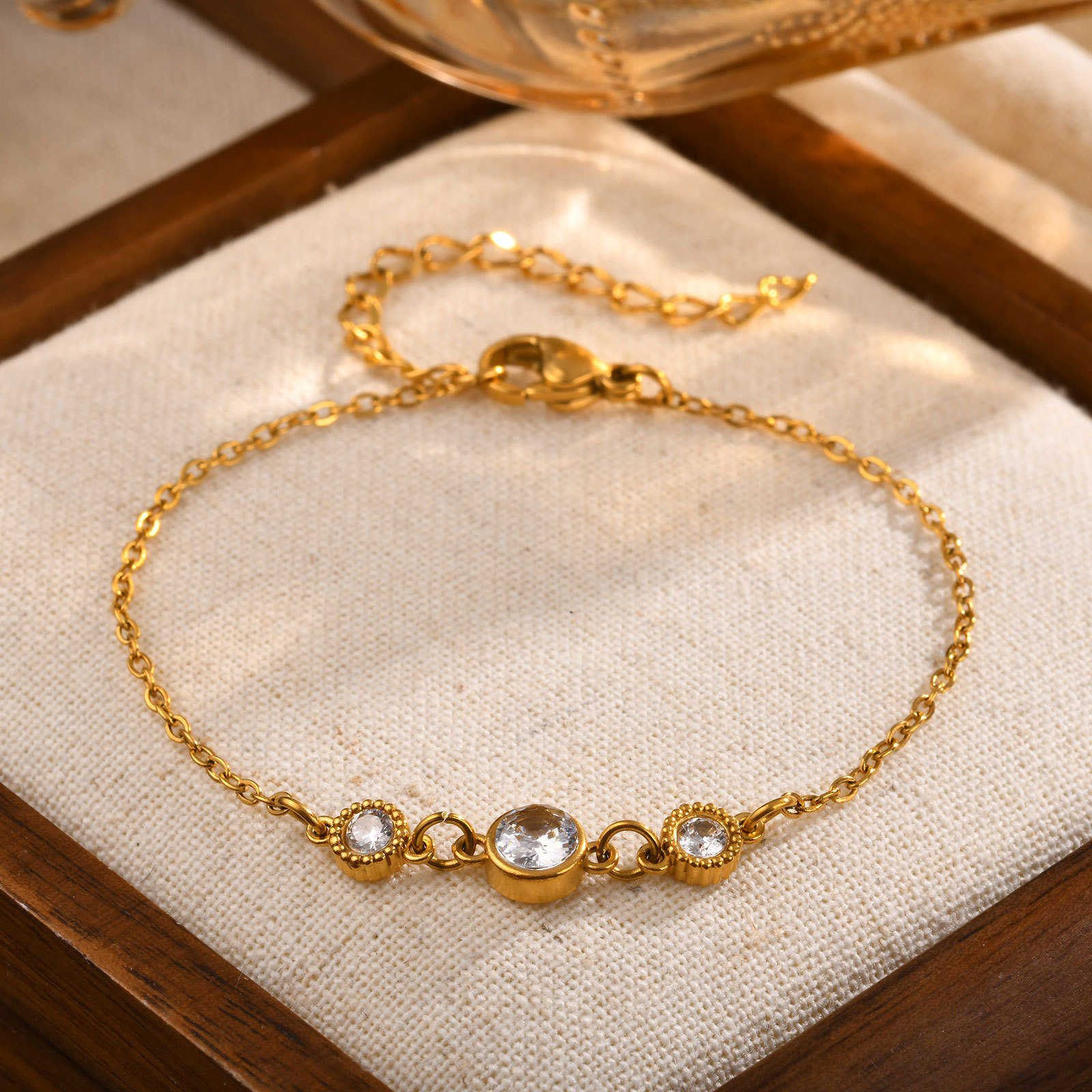 Fashion Bracelet Stainless Steel Flat Cross Chain White Zircon Gold Bracelet Women's BR-2076