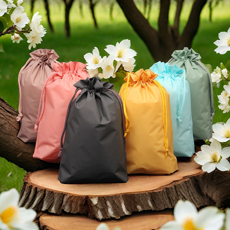 Picture of Foreign Trade T-Shirt Packaging Bag Underwear Towel Clothes Bundle Pocket Shoes Toy Waterproof Storage Luggage Flame Shirt
