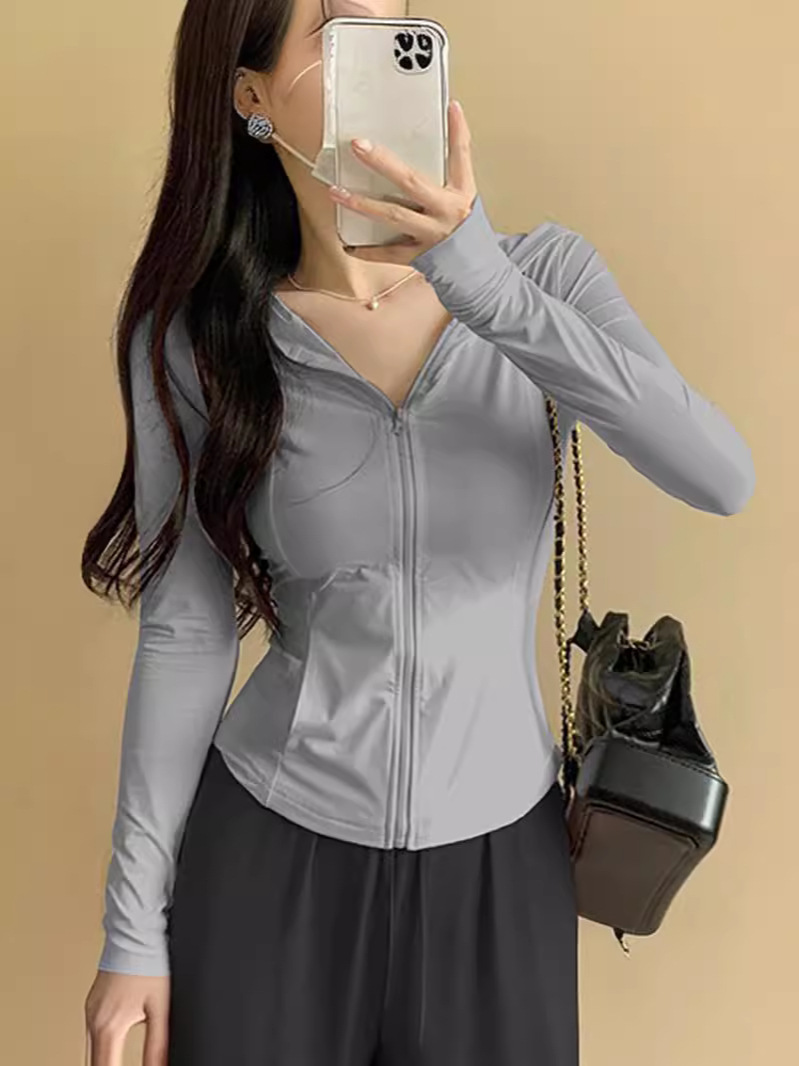 Picture of Factory Straight Hair Finger Buckle Pocket Ice Silk Sun Protection Clothing Slim-fit Hooded Jacket Zipper Sport Cardigan