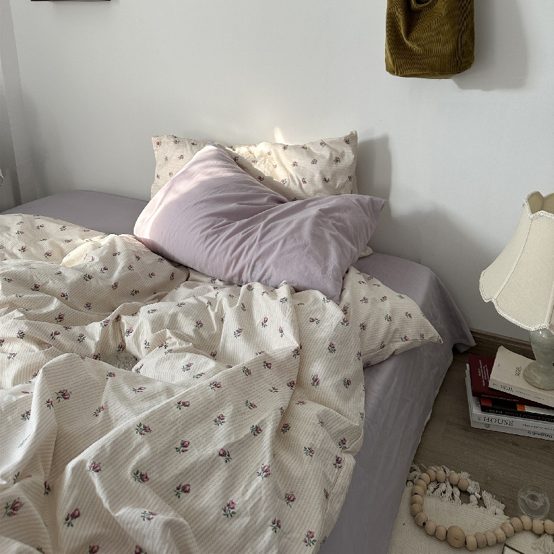Picture of Small fresh pastoral style cotton bed four-piece set cotton bed sheet quilt cover quilt cover bed hat dormitory three-piece set