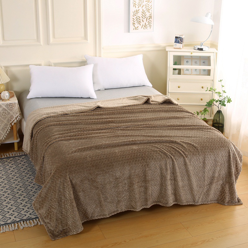 Picture of Coral fleece blanket flannel blanket air conditioning blanket thickened nap blanket gift blanket summer air conditioning blanket wholesale
