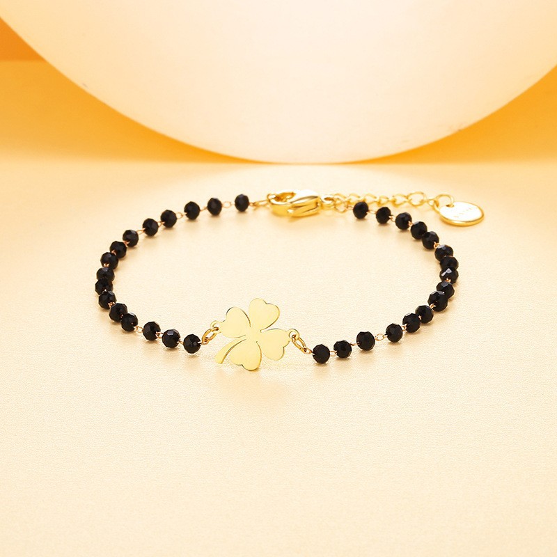Korean version of stainless steel bracelet lucky four-leaf clover black crystal bracelet European and American cross-border stainless steel black crystal bracelet