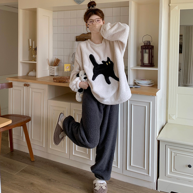 TikTok Live Online Celebrant Coral Fleece Warm Pajamas Women's Sweet Girl's Long Sleeve Pants suit Home Clothes Can be Wearable