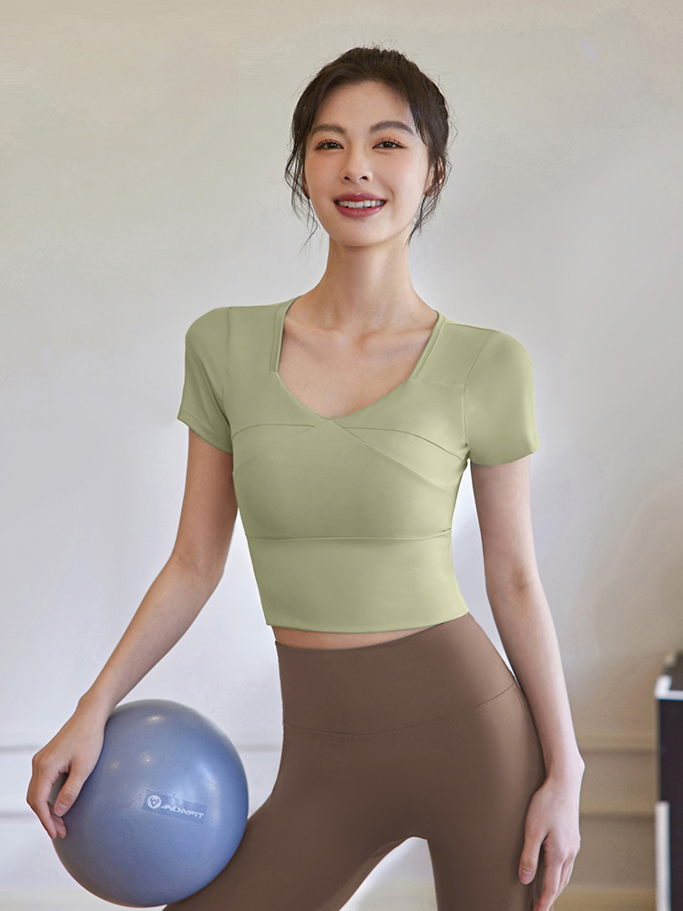 Picture of 2025 Summer Yoga Wear Women's Short Sleeve Fitness Clothes Training Tops Slim Fit Running Sports T-Shirt