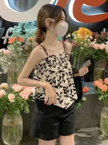Chic Floral Camisole for Women, Summer Outerwear, Unique Design, Popular Sleeveless Sweet and Spicy French-Style Top