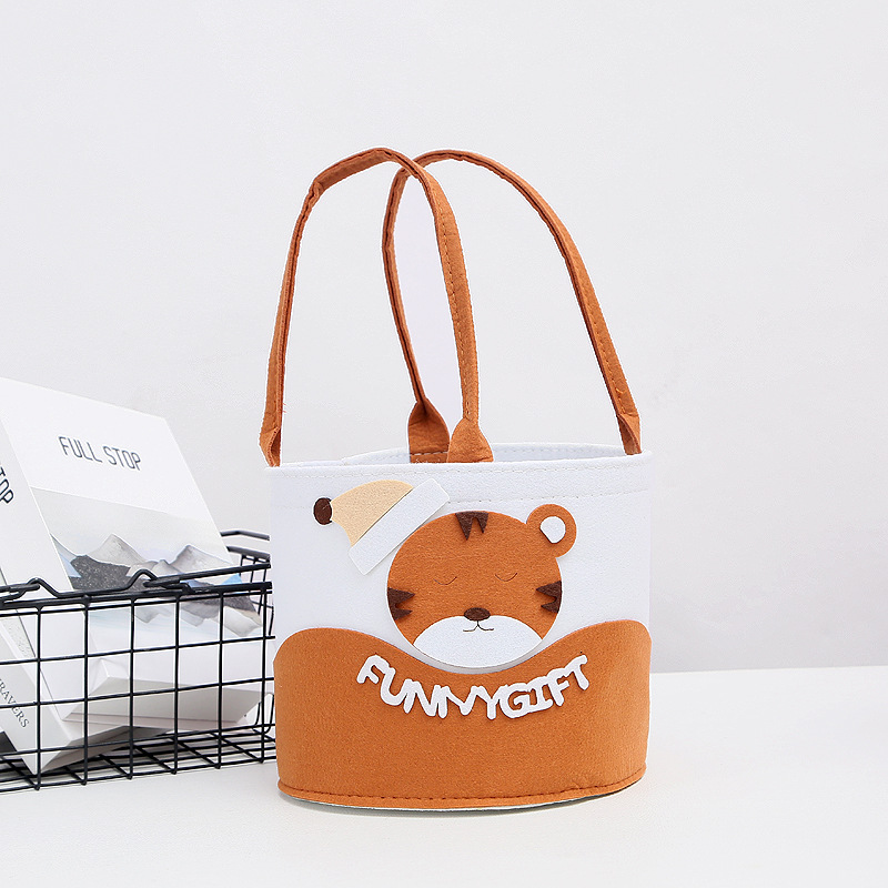 Picture of Felt Bag Custom Accompanying Gift Cartoon Felt Handbag One-year-old Hundred-day Banquet Handmade Felt Handbag Gift Bag