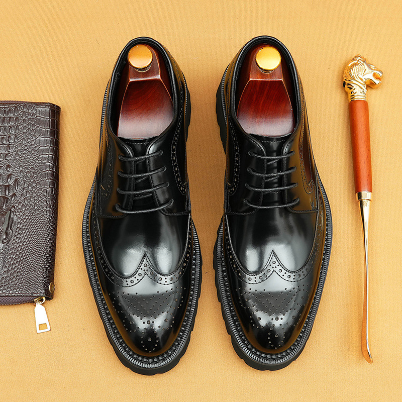 Picture of [vip for] Taobao for patent leather bright leather shoes men's British carved brogue pointed thick-soled men's shoes