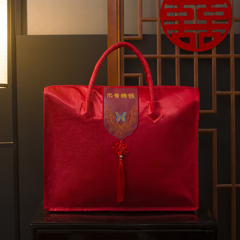 Picture of Embroidered Four-piece Handbag Wedding Packaging Bag Classy Wedding Packaging Storage Bag
