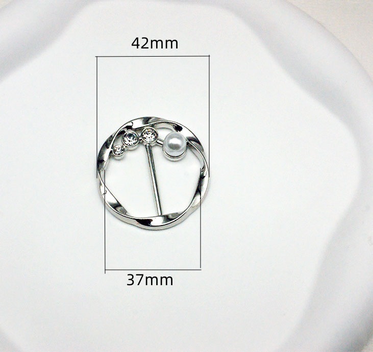 Picture of Korean multi-functional silk towel buckle wholesale high-level clothes accessories buckle pearl rhinestone corner knot buckle jewelry