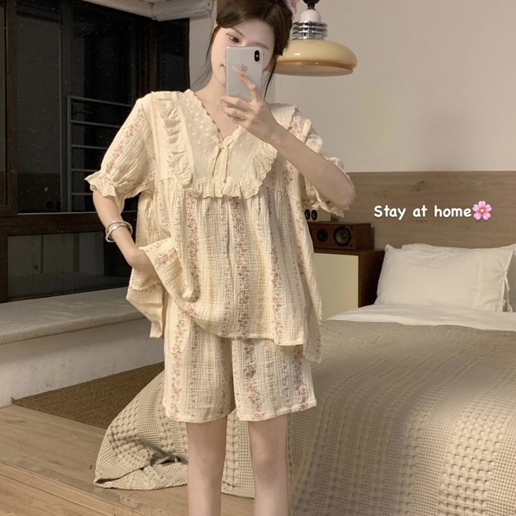 Vintage Royal Court Style Sweet Small Floral Pajamas Women's Summer Cyber Popular Lace Short Sleeve Outwear suit