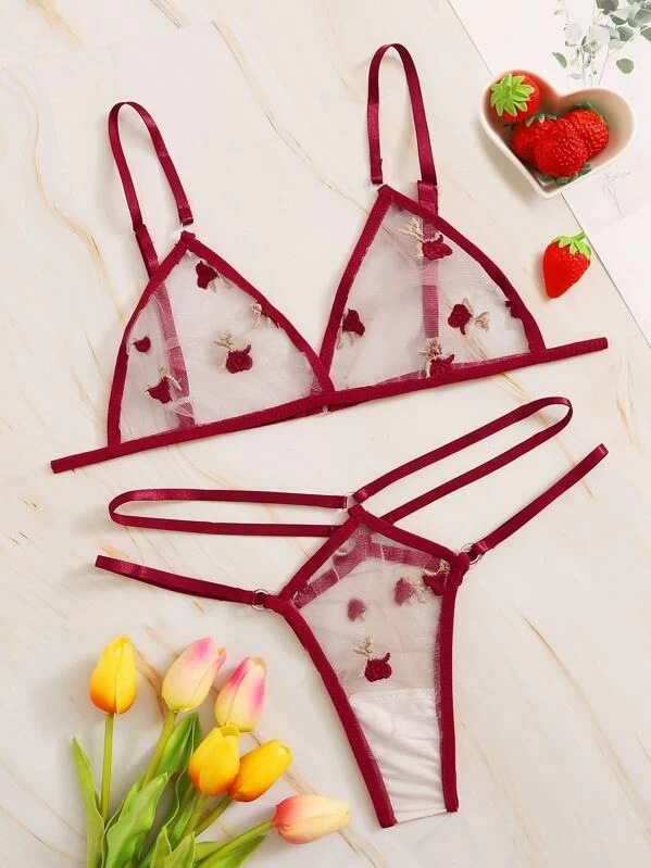 New European and American sexy lingerie sexy lace hollow bikini two-piece set factory wholesale