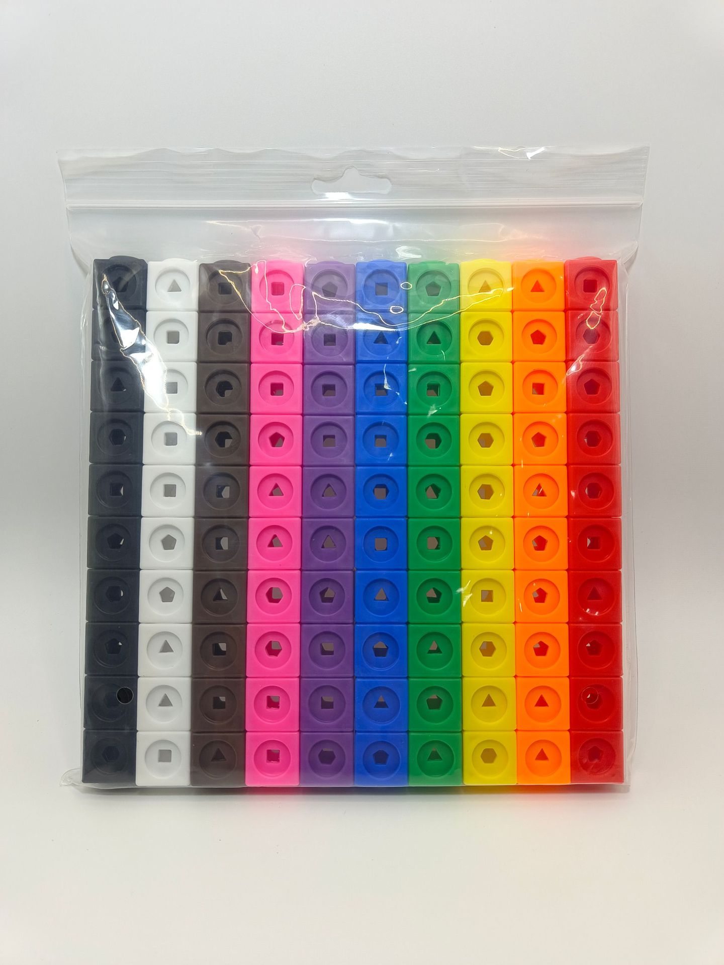 Picture of Yiwu Export Early Education Creative Block Particle Building Blocks 2cm100 Plug-In Connection Plastic Kindergarten Toys