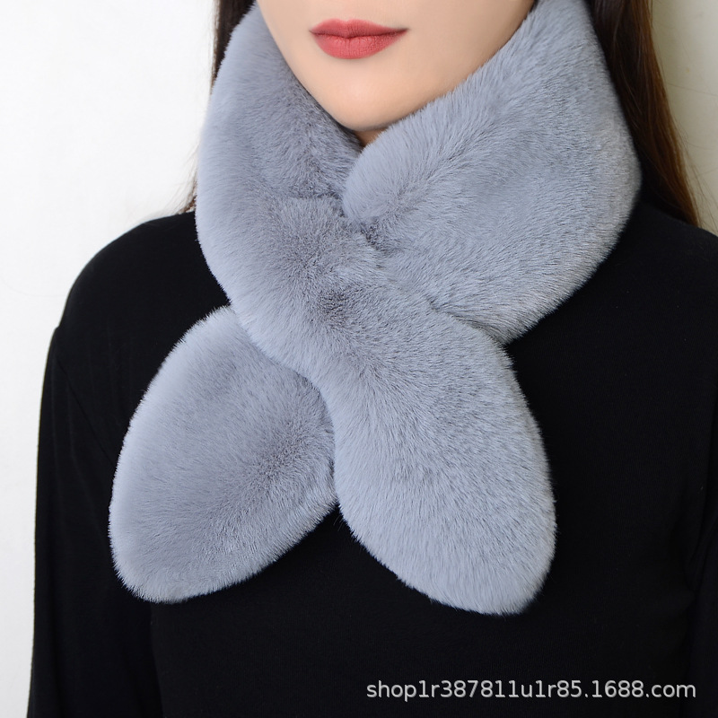 Picture of Internet Celebrity Plush Scarf Women's Winter Imitation Rex Rabbit Fur Thickened Warm Neck Protection All-match Simple Cross Fur Collar
