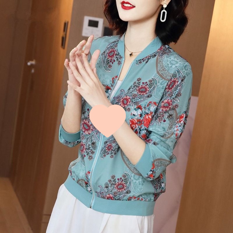 Picture of Summer Mother's 4050-year-old Short Western-style Top Coat Thin Anti-ultraviolet Chiffon Sunscreen Women's Fashionable Clothes