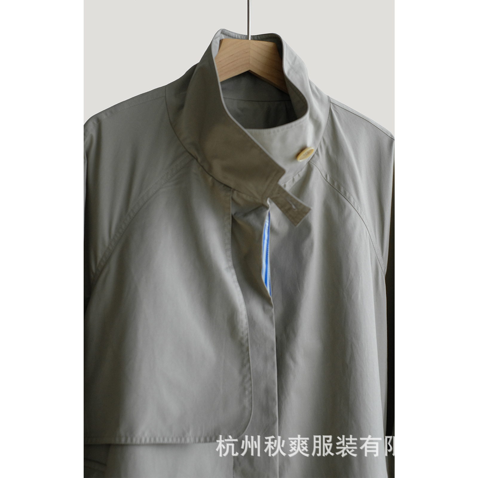 Picture of Autumn New Classic Silhouette Small Lapel Contrasting Color Lining Small Mid-Length Elegant Polyester Cotton Windbreaker Jacket for Women