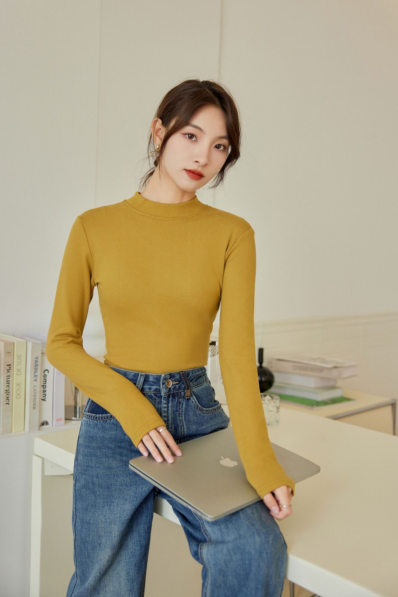 Picture of Half-high collar double-sided velvet autumn and winter bottoming shirt women's warm slim-fit inner long-sleeve top small stand collar autumn and winter women's clothing