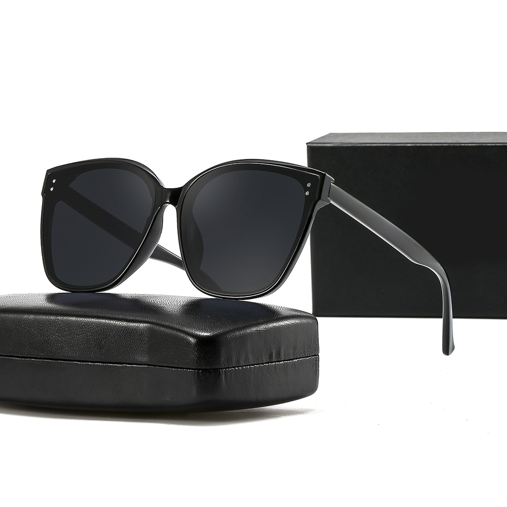 Picture of Hot-Selling New Gm Sunglasses for Women, High-End, Anti-Uv, Big Face, Slimming Look Sunglasses, Men's Driving Polarized Glasses