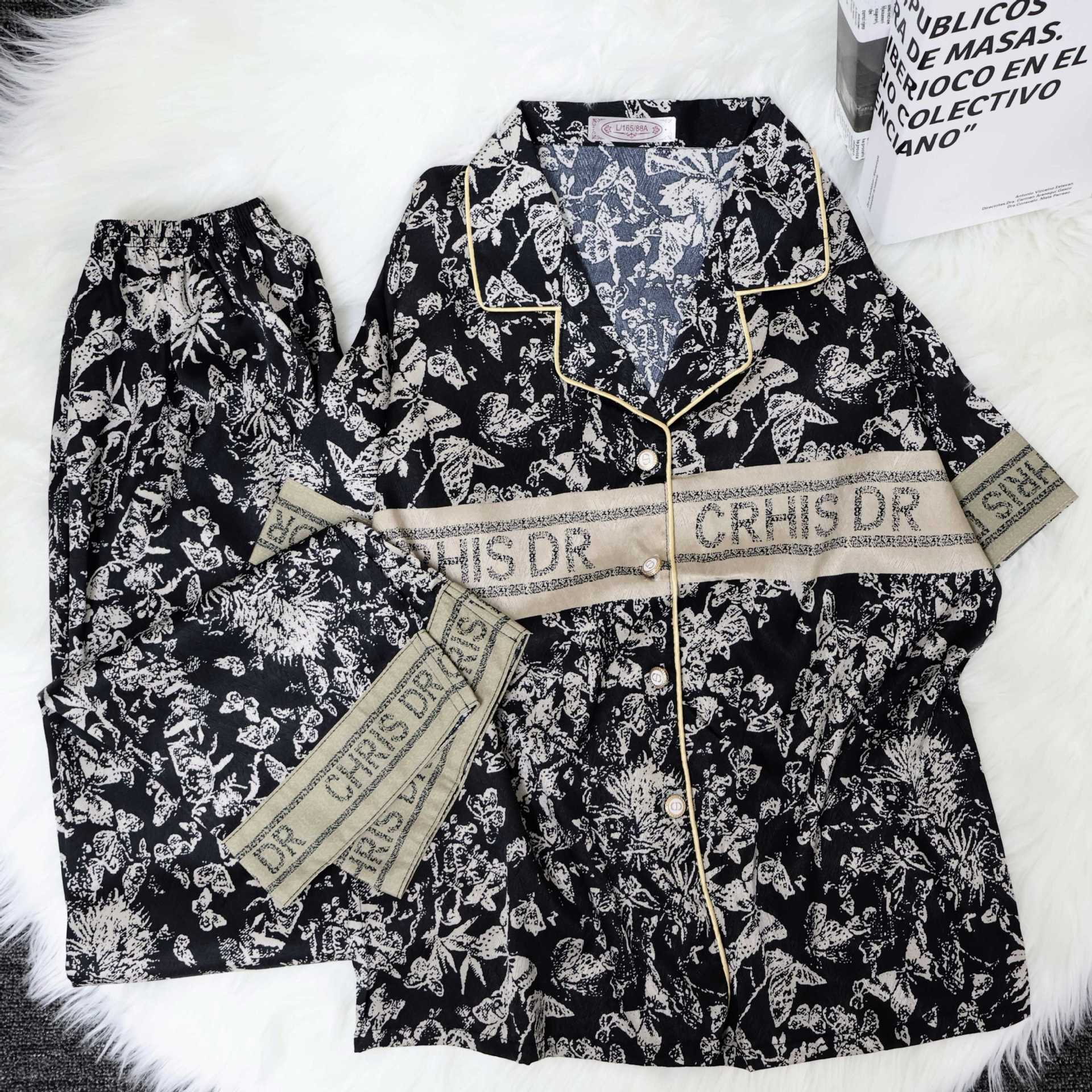 2025 new pajamas women's black gold letters butterfly summer short sleeve trousers thin outerwear home clothes can be wholesale