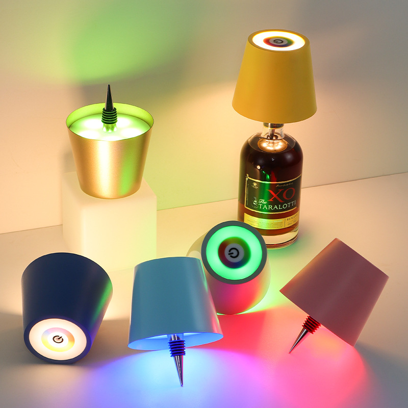 Cross-border RGB plug-in wine bottle lamp metal wine bottle table lamp rechargeable LED light-emitting table lamp manufacturers wholesale