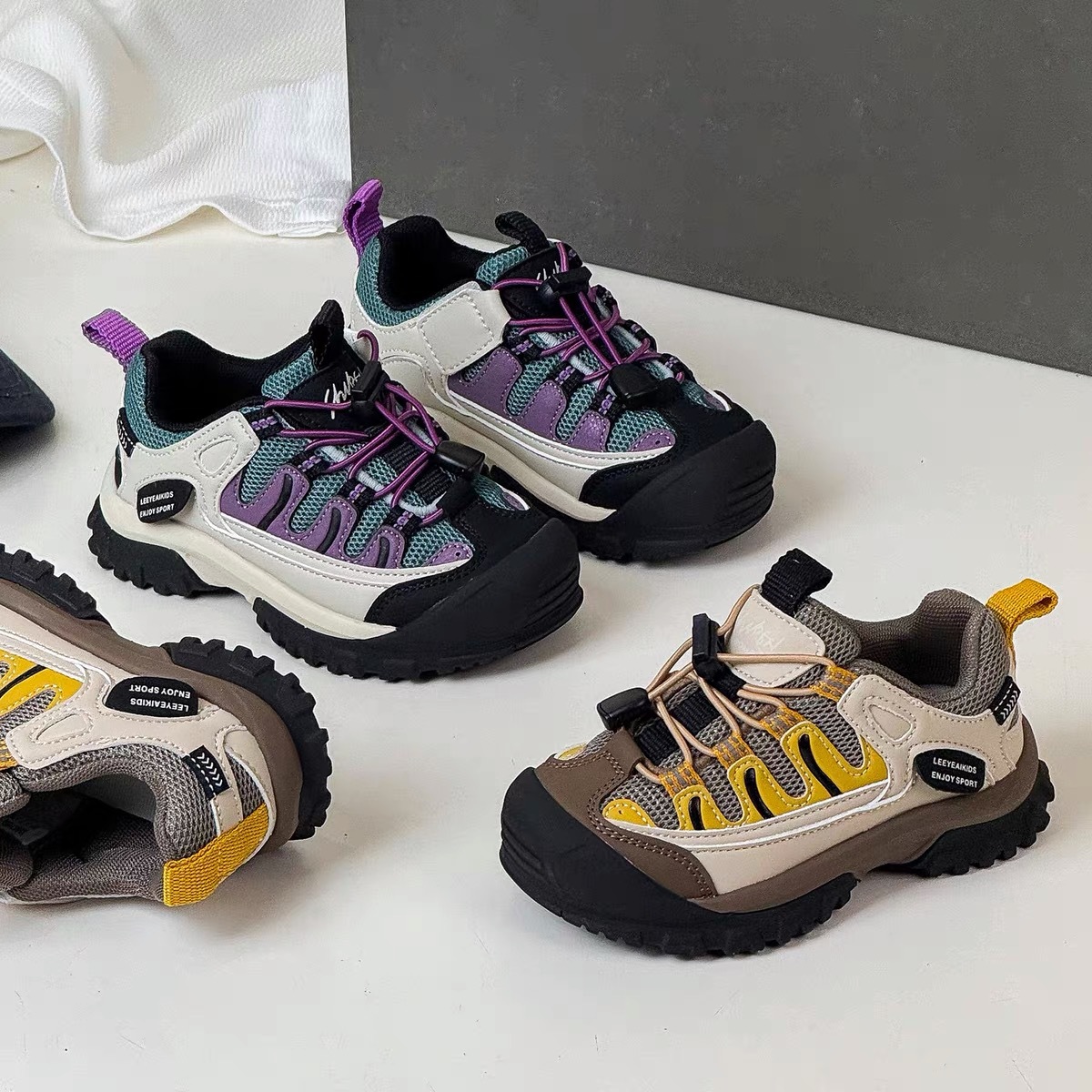 Children's sneakers, soft-soled non-slip boys' shoes, hiking shoes, 2025 spring and autumn, new mesh breathable girls' shoes