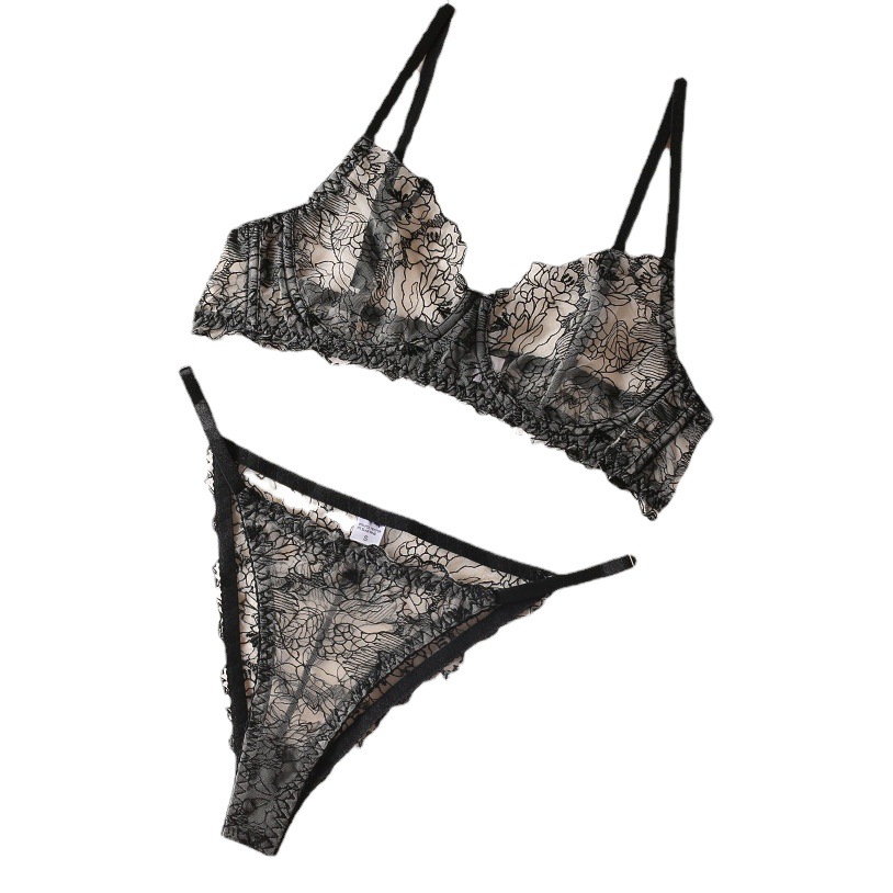 Embroidered steel ring exposed breast perspective bra lace tulle three-button low waist sling flirting seamless triangle shorts set