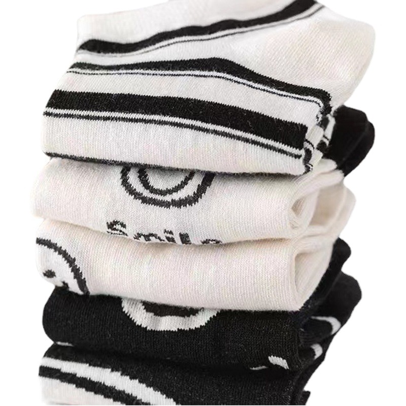 Socks Women's Socks Spring and Summer Thin Black and White Shallow Mouth Boat Socks Smiling Face Internet Celebrity Sports Ins Easiest for Match Student Socks