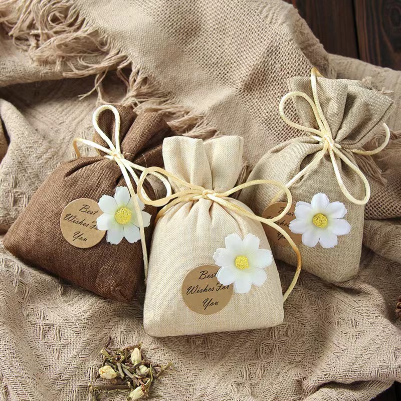 Picture of Gardenia sachet osmanthus sachet strong deodorization car sachet lasting fragrance wardrobe floating sachet paper bag wholesale