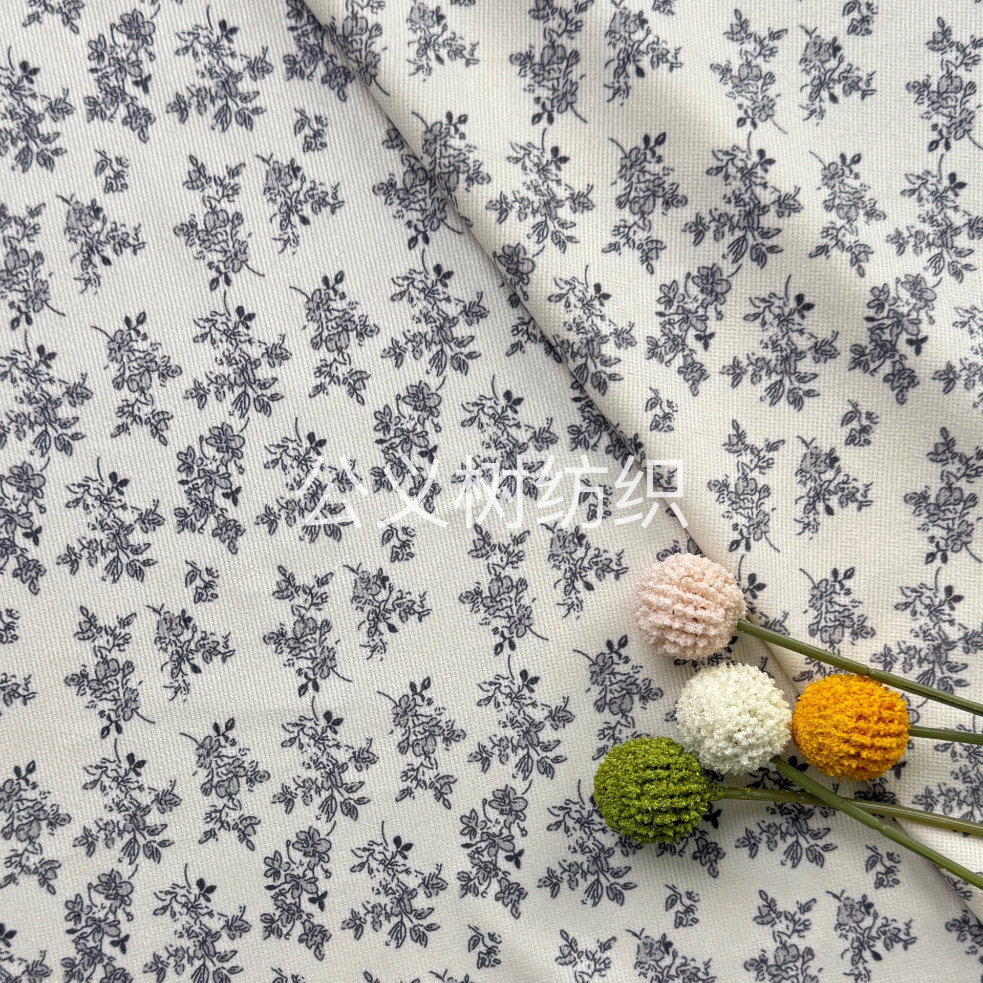 Picture of "Jin Yun Silk" Autumn and Winter Soft Skin-friendly Fabric Lisi Velvet 21 Pit Small Floral Printed Fabric