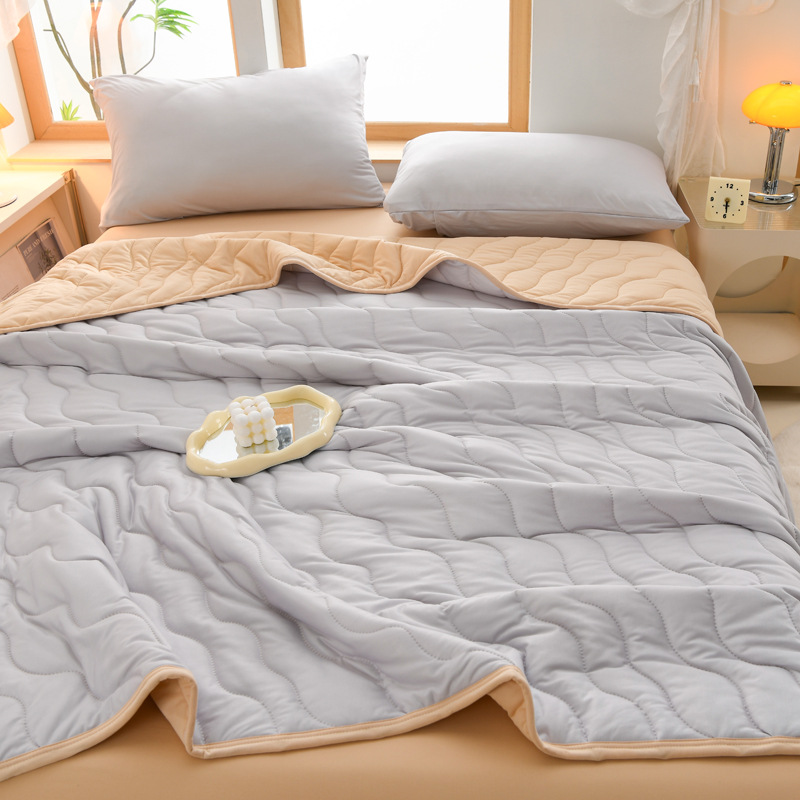 Picture of New Type A Knitted Cotton Summer Quilt Single Double Student Dormitory Summer Air-conditioning Quilt Children's Thin Quilt Washable