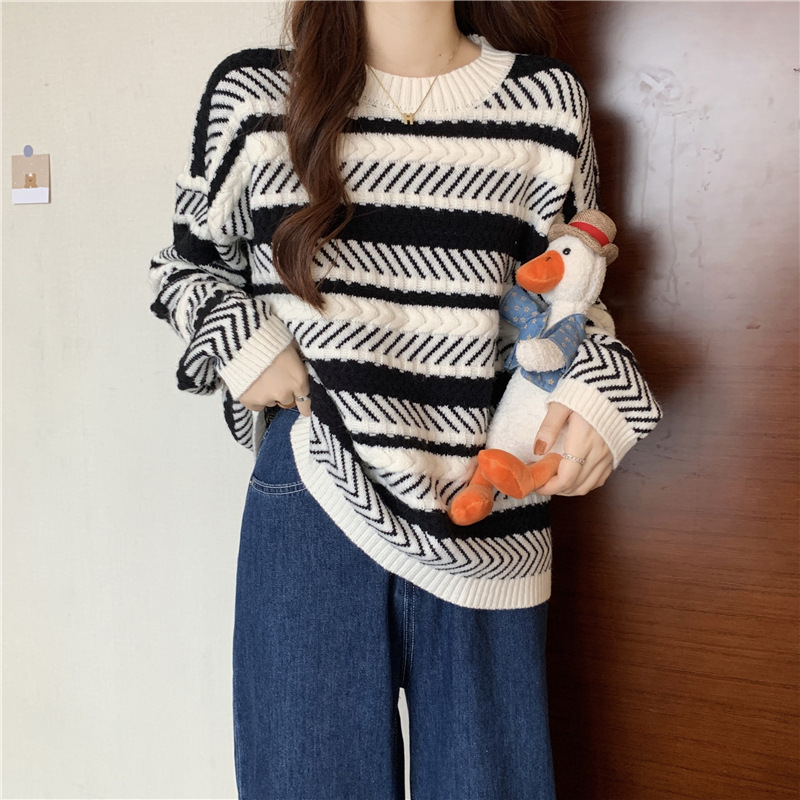 Picture of Autumn and Winter New Niche Retro Japanese Style Lazy Loose Base Top Women's Thickened Red Striped Sweater Women's Clothing
