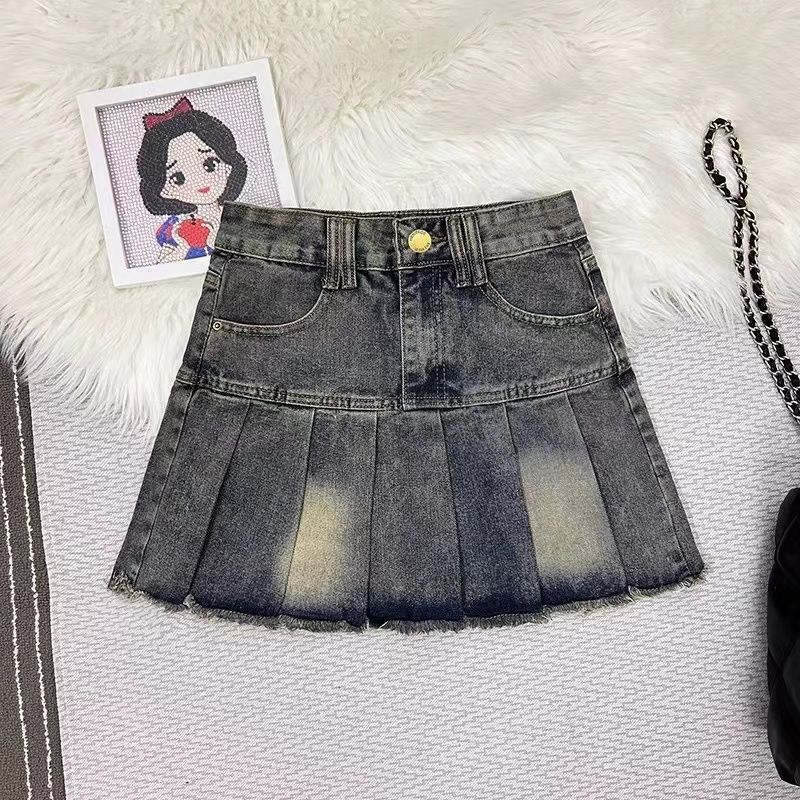 Spice Girl Vintage Pleated Denim Skirt Women's 2024 New Summer High Waist A- Shaped Anti-walking Hip Short Skirt