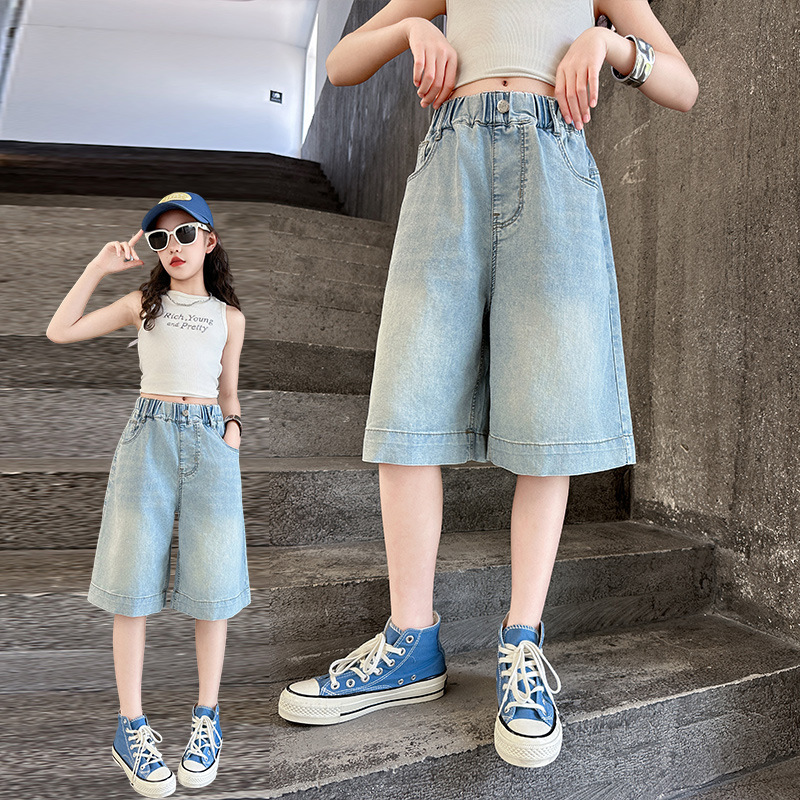 Picture of Girls' Denim Shorts Summer 2025 New Arrival Big Children's Pants Stylish Fashionable Children's Pants Loose Casual Pants