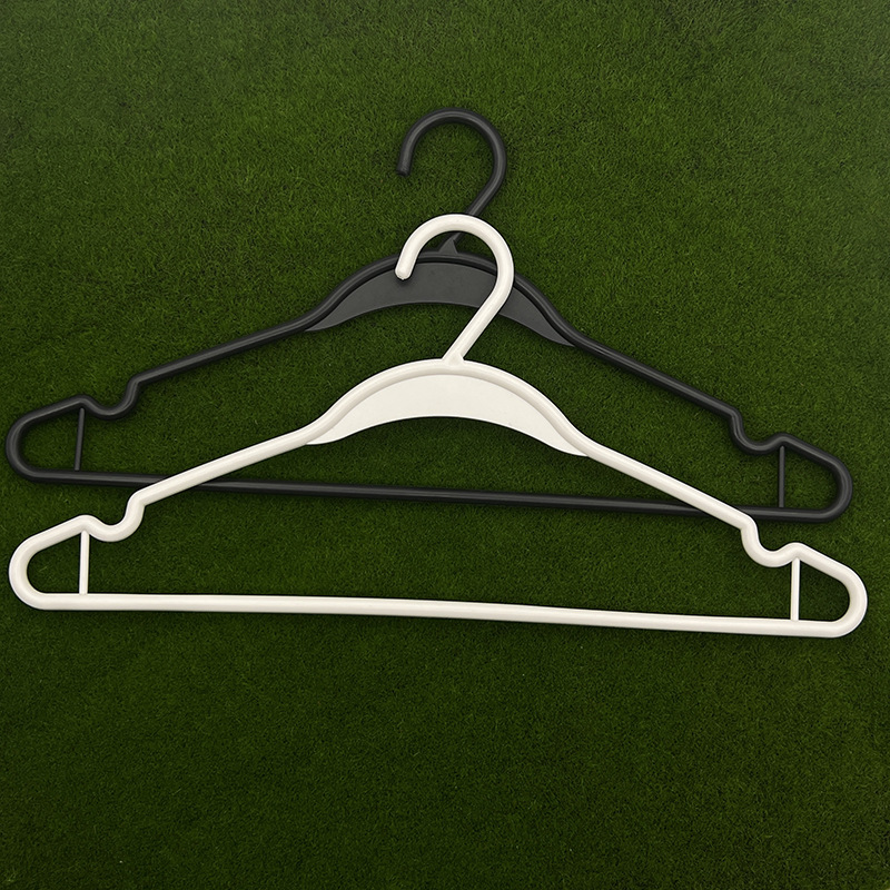 Garment factory plastic hangers black hangers dry cleaners non-slip white hangers seamless thickening not easy to break