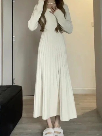 Picture of Early Autumn 2023 New Women's Sweater Autumn and Winter Coat Gentle Style Long Sleeve Dress Knitted Long