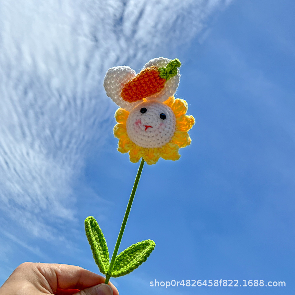 Handmade wool rabbit sunflower bouquet with finished weaving stall wholesale graduation gift creative eternal flower