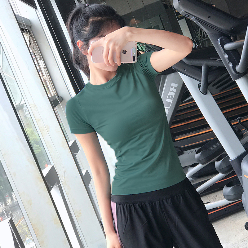 Picture of Spring and Summer New Outdoor Slimming Yoga Tops for Women Long-Sleeved Slim Short Round Neck Quick-Drying Breathable Sports Fitness Clothes
