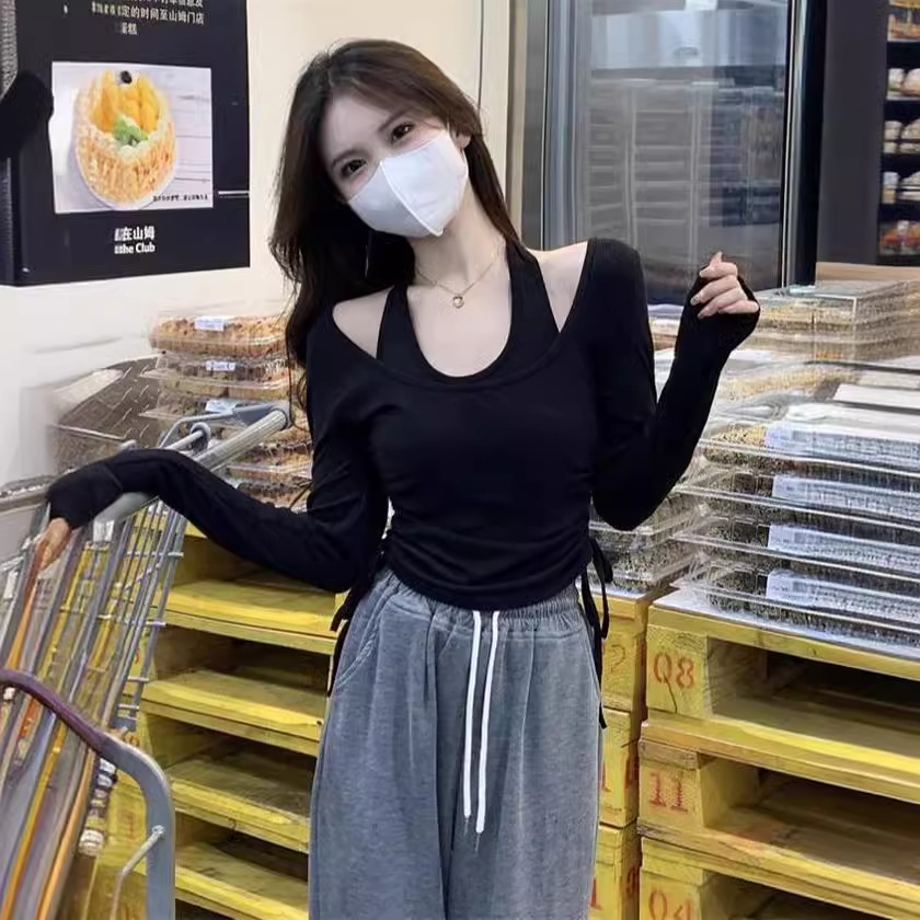 Picture of Spring and Autumn Korean version of the new personality hanging neck long sleeve T-shirt women's ins chic figure base shirt wholesale