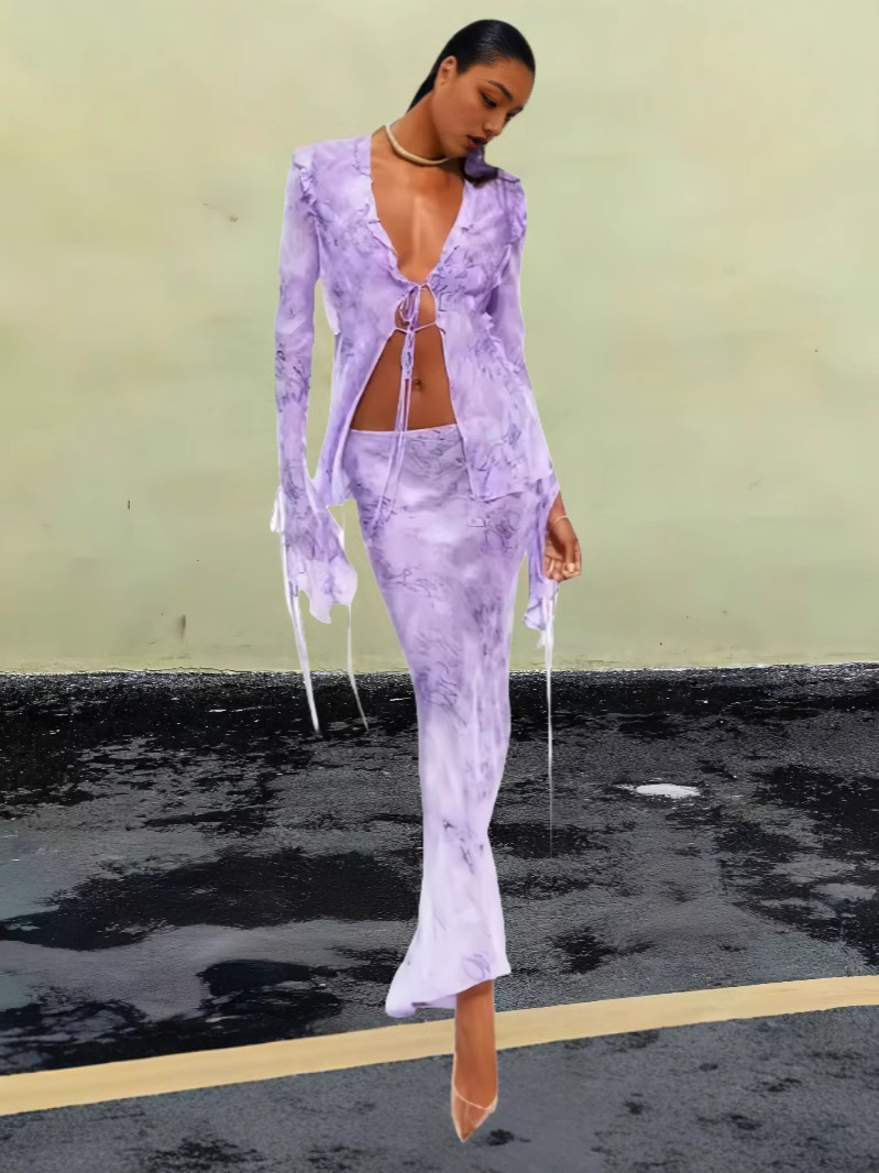 2024 cross-border Europe and the United States new perspective hot strap printed wooden ear top high waist lace dress suit