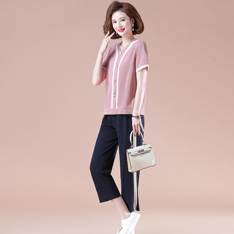 Picture of Mrs. Kuo Mom Summer Casual Two-piece Set 40-50 Years Old Ladies New Style Western Style Mom Summer Short-sleeved Suit