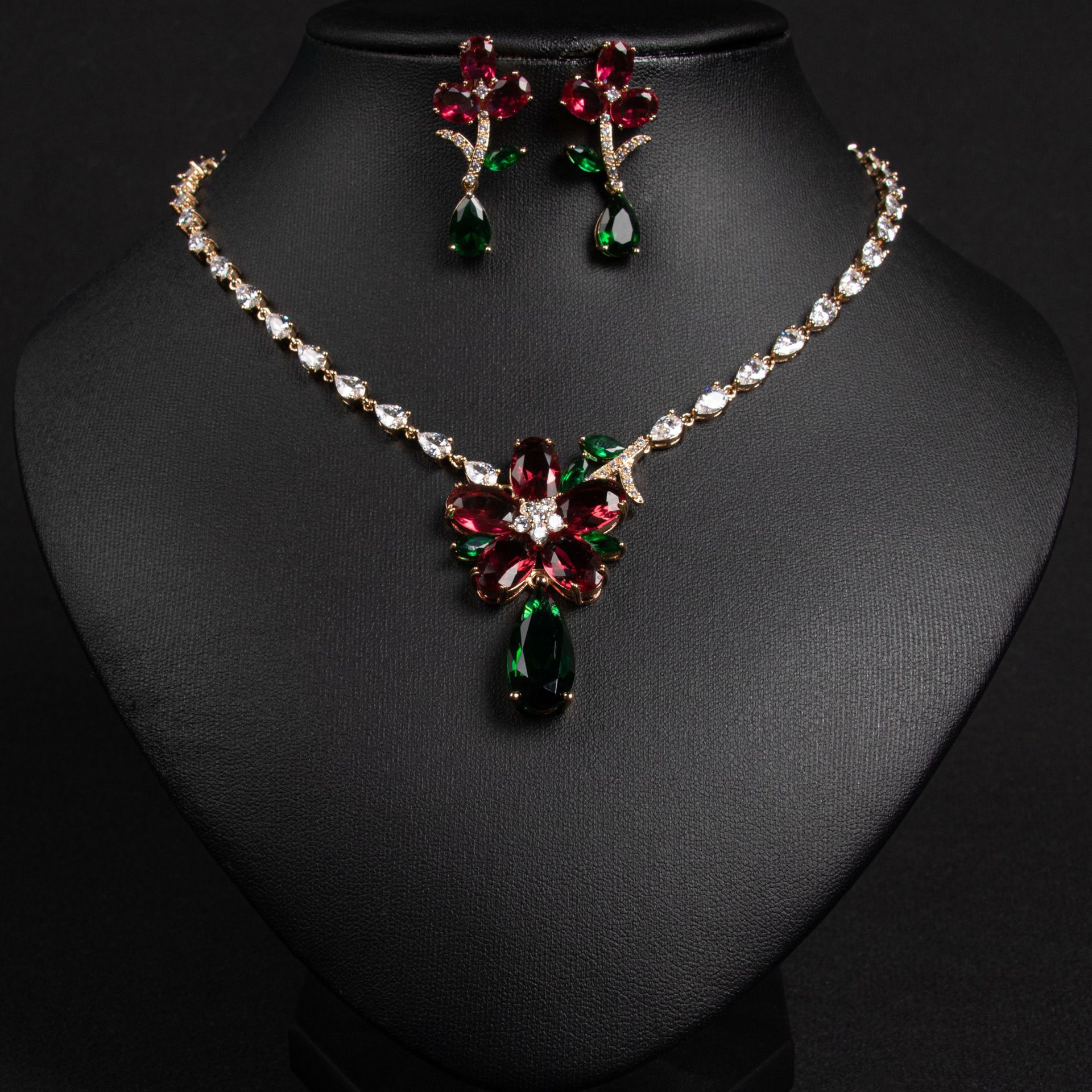 Cross-border fashion luxury necklace earrings jewelry suit high-end banquet accessories female earrings zircon necklace wholesale