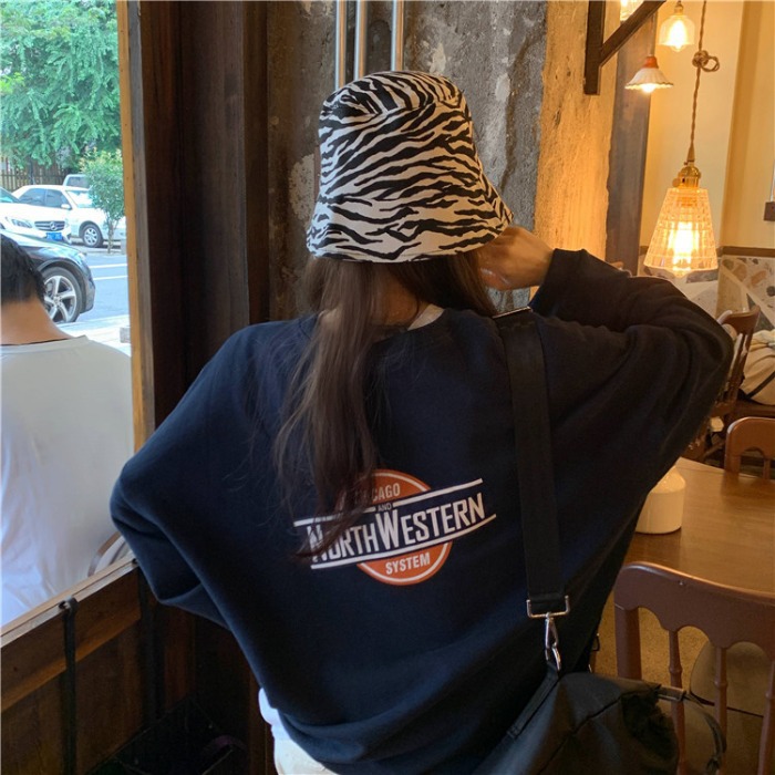 Picture of Letter Printed Long-Sleeved Thin Sweatshirt Jacket 2023 New Autum Women's Loose Mid-Length Pullover Top Trendy