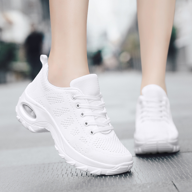 Picture of 2024 Black Dance Shoes Yang Liping Square Dance Shoes Soft Sole Women's Jazz Shoes Middle Heeled Sports Dance Shoes Not Tired Feet