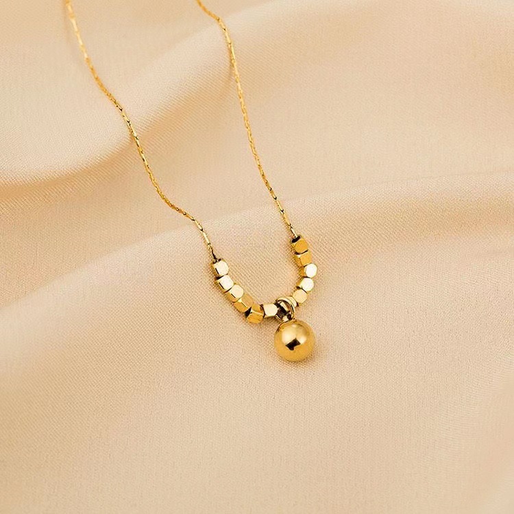 New exquisite compact necklace women's popular titanium steel gold wire chain k gold broken silver several two clavicle chain simple pendant