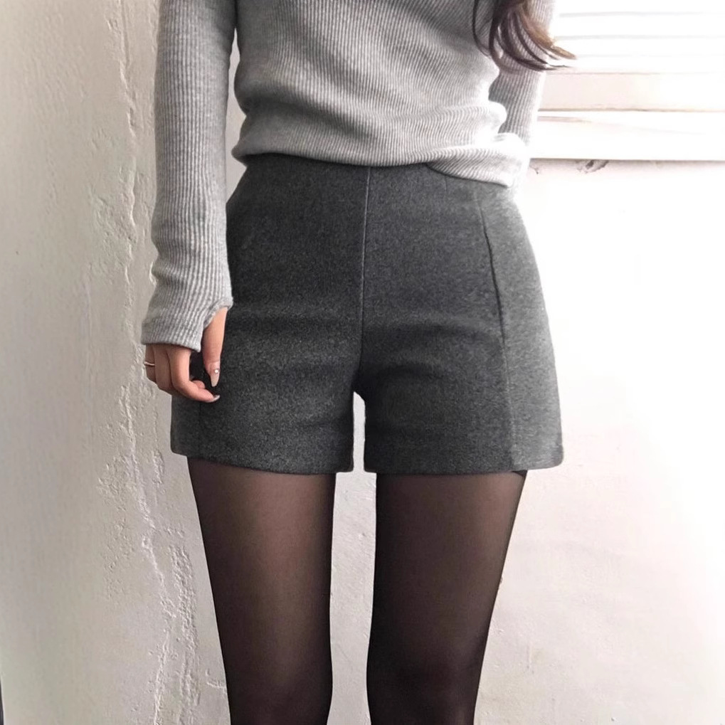 Outer wear boots pants woolen wide leg short pants autumn and winter 2024 new women's casual high waist explosions spring gray