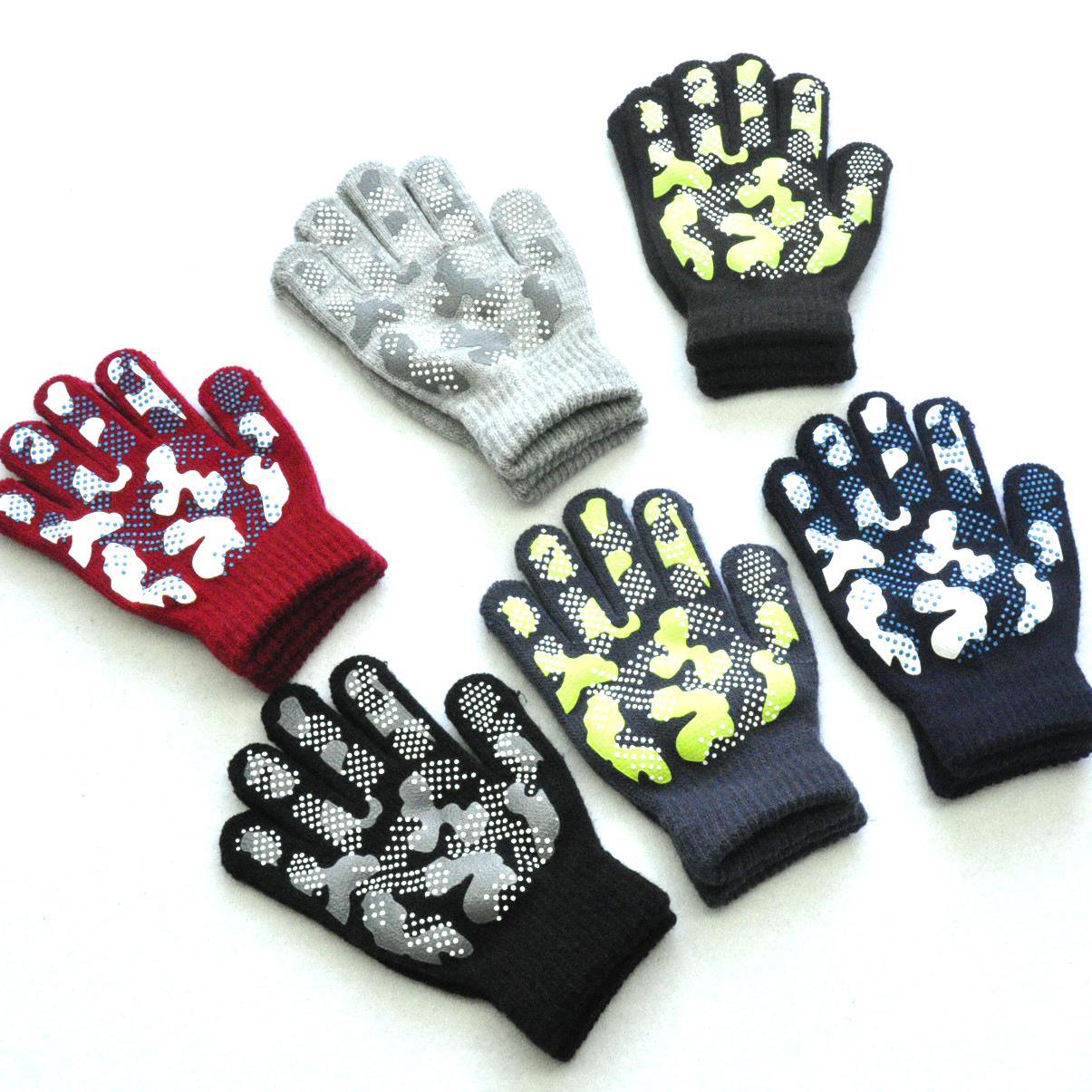 5-11 years old children's winter warm knitted gloves primary school students outdoor sports non-slip camouflage PVC offset printing gloves