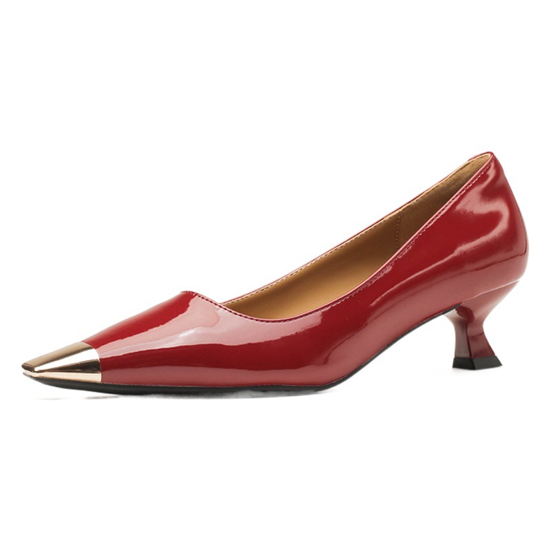 Red High-Heeled Shoes for Women, Fashionable Patent Leather Iron-Toe French Shoes, New Style, Can Be Worn Daily Without Tiring Feet, Kitten Heel Wedding Shoes